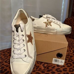 Vintage Havana White Sneakers with Gold Star NWB